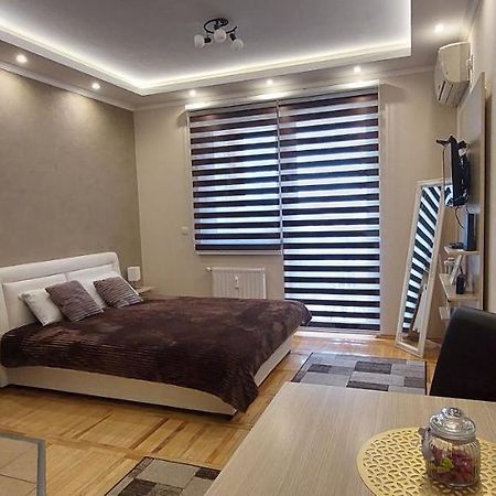 Apartman Studio Niki Суботиця Екстер'єр фото